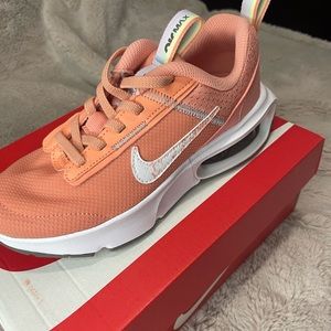 Girls Nike Air Max INTRLK Lite SE